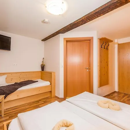 Das kleine Bio Hotel Tiefenbach Schladming Exterior foto