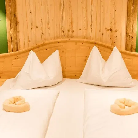 Das kleine Bio Hotel Tiefenbach Schladming Exterior foto