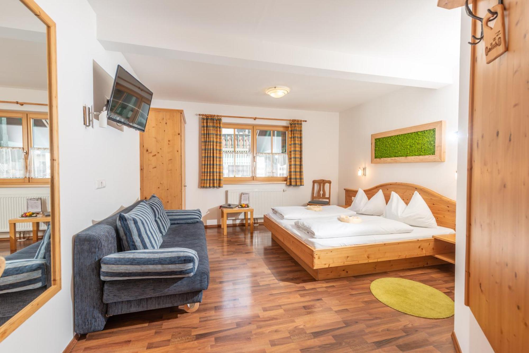 Kleine Bio Tiefenbach Hotel