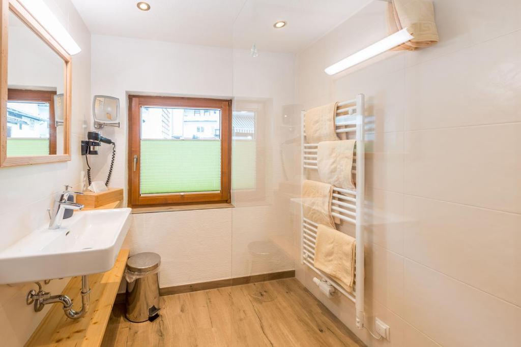 Hotel Kleine Bio Tiefenbach *